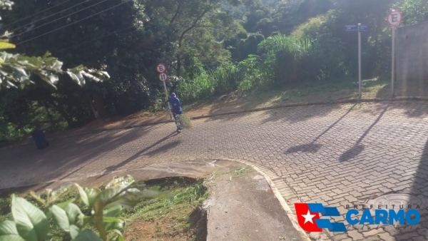 FORÇA TAREFA DA PREFEITURA DE CARMO REALIZA MAIS UMA OPERAÇÃO DE LIMPEZA