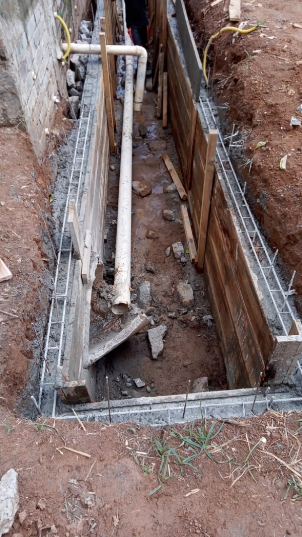 Obras de drenagem pluvial e contenção