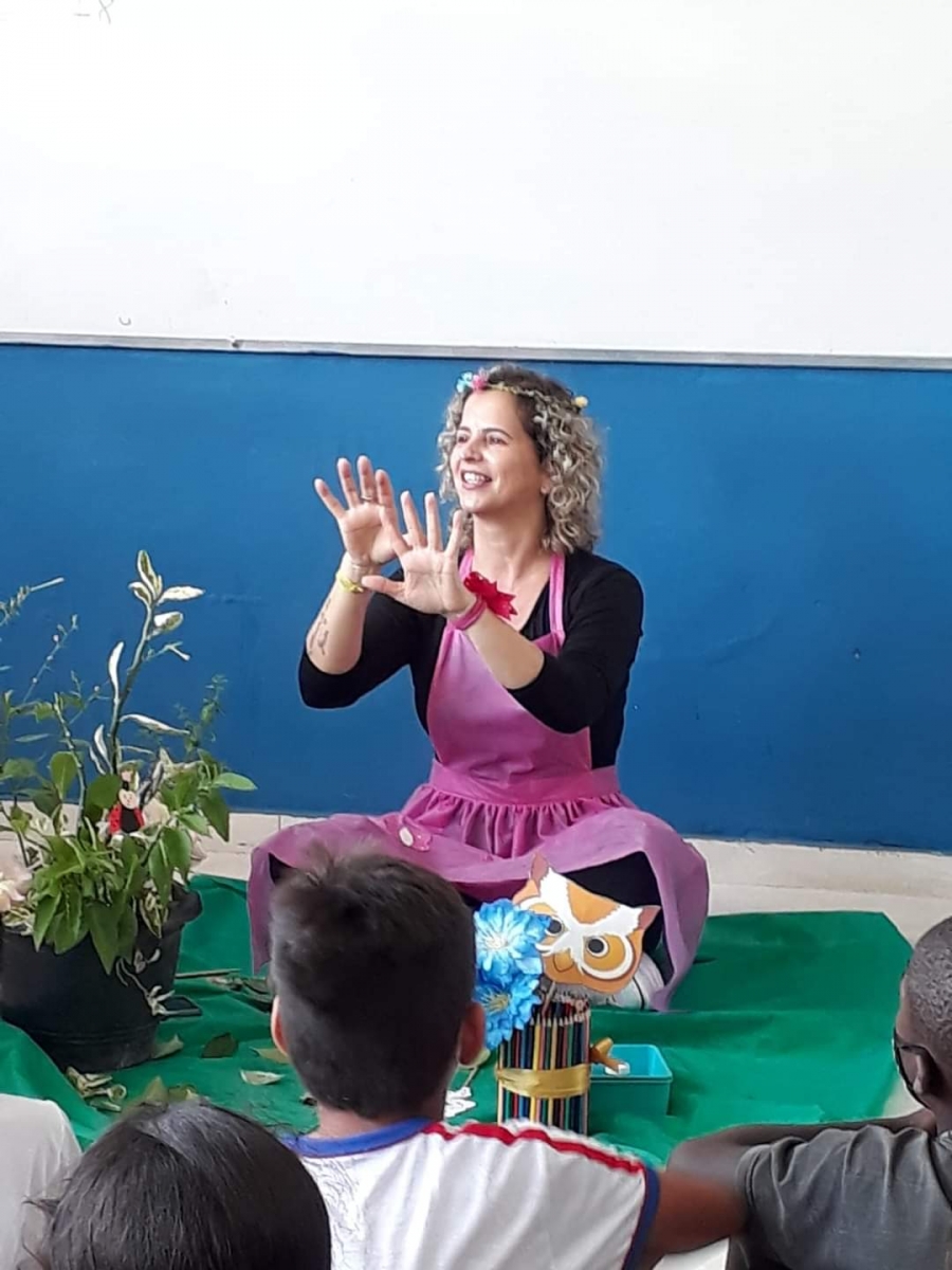 Abertura do projeto da SME, cujo tema do ano de 2022 é &quot;TRANSFORMAÇÃO, com a história A LAGARTA MEDROSA.