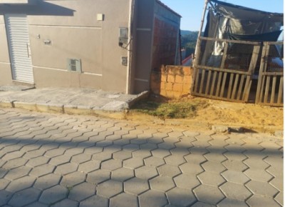 048 - OBRAS DE PAVIMENTAÇÃO E DRENAGEM DE RUAS