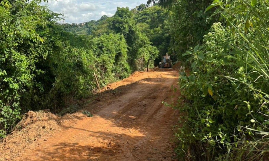 051 - Obra de drenagem e recupera&ccedil;&atilde;o de talude com estabiliza&ccedil;&atilde;o de solo