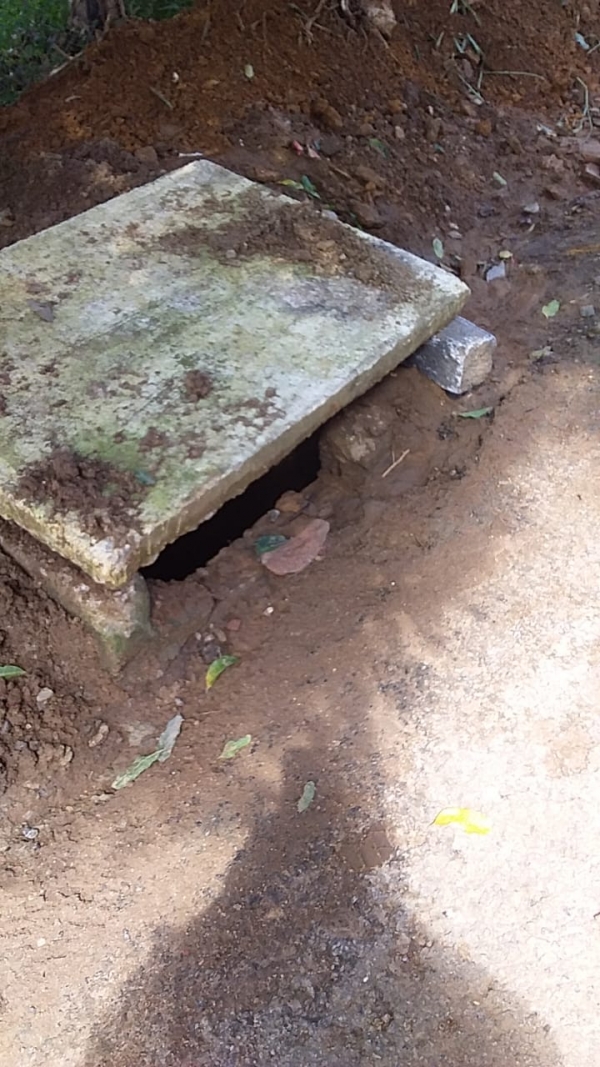 Manutenção e limpeza nos bueiros da cidade