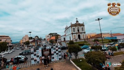 S&aacute;bado foi dia de muita energia, supera&ccedil;&atilde;o e esporte na Pra&ccedil;a Get&uacute;lio Vargas! O Carmo Cross Games re