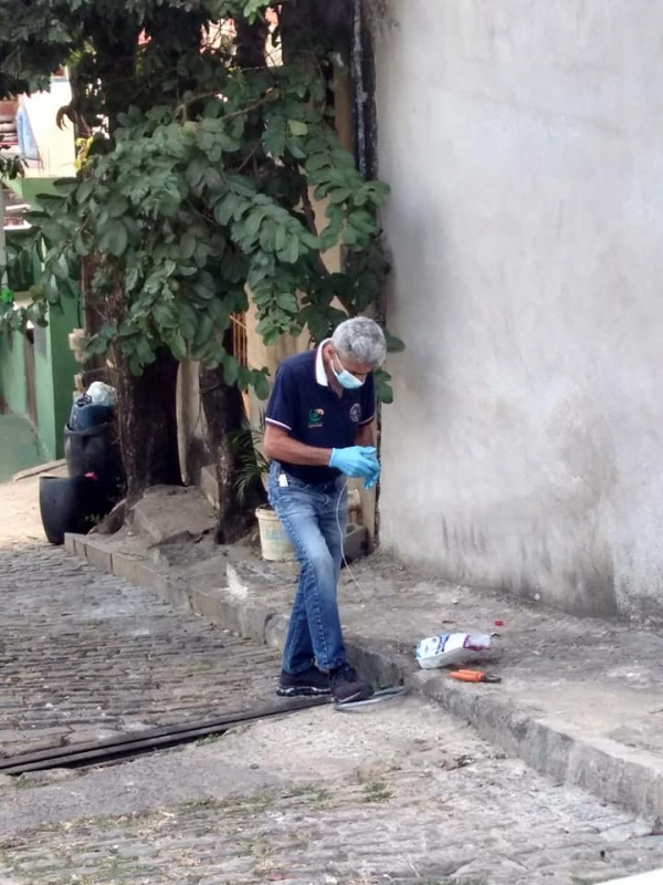 Dedetiza&ccedil;&atilde;o no bairro Influ&ecirc;ncia.