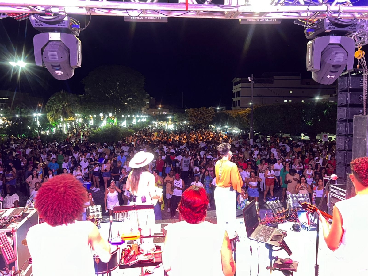 Uma festa linda de Réveillon na Praça Getúlio Vargas