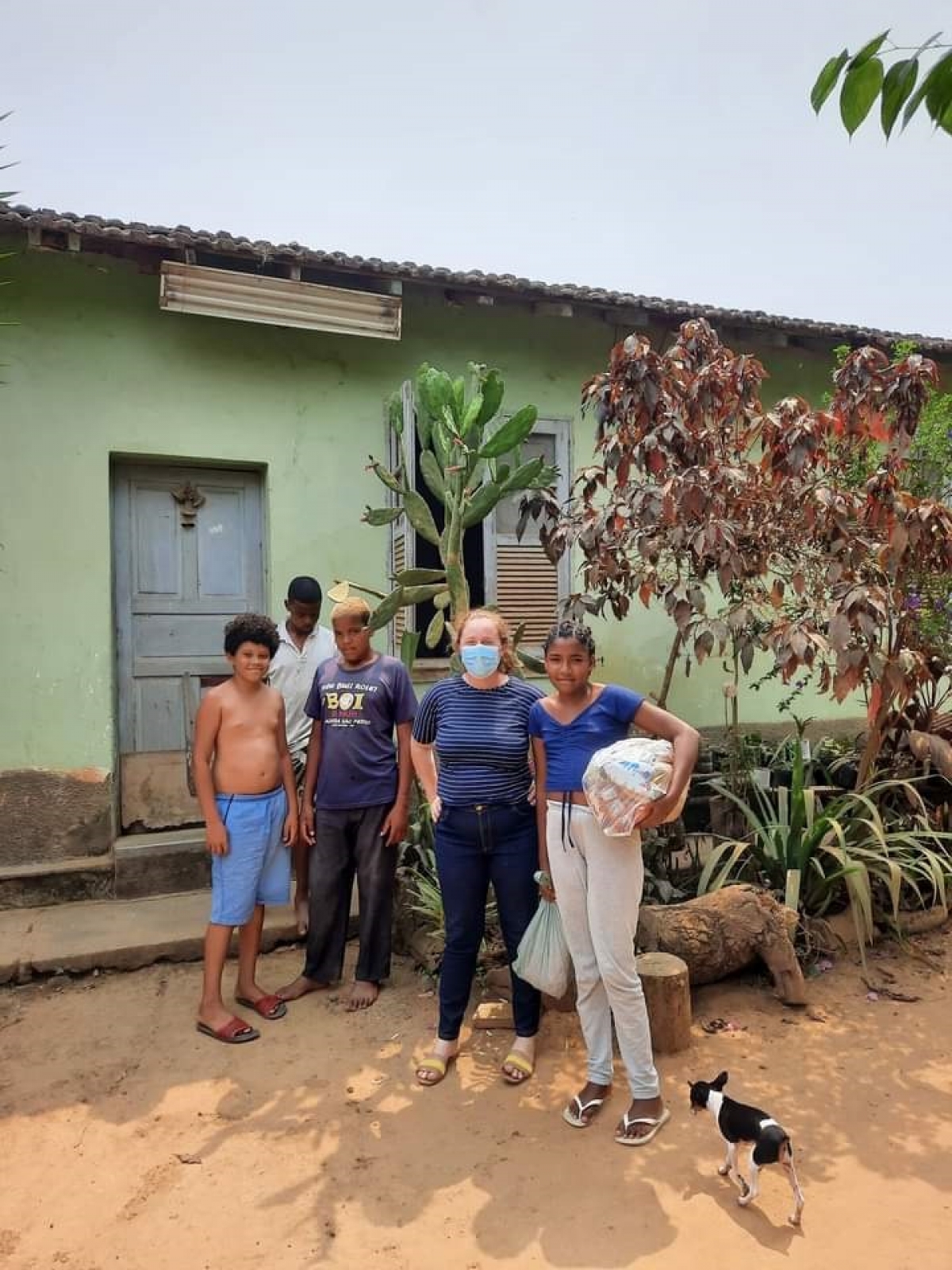 DISTRIBUI&Ccedil;&Atilde;O DO 5&deg; KIT ESCOLAR DA SECRETARIA DE EDUCA&Ccedil;&Atilde;O