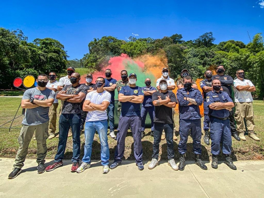 Guarda Municipal participam do curso Tecnologias não Letais.