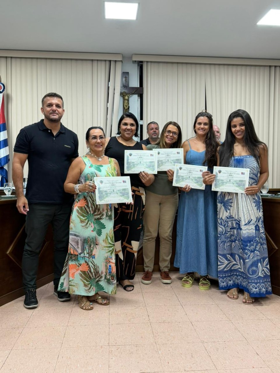 EDUCA&Ccedil;&Atilde;O MUNICIPAL RECEBE MO&Ccedil;&Atilde;O DE APLAUSOS NA C&Acirc;MARA MUNICIPAL DE CARMO PELO SELO DE OURO